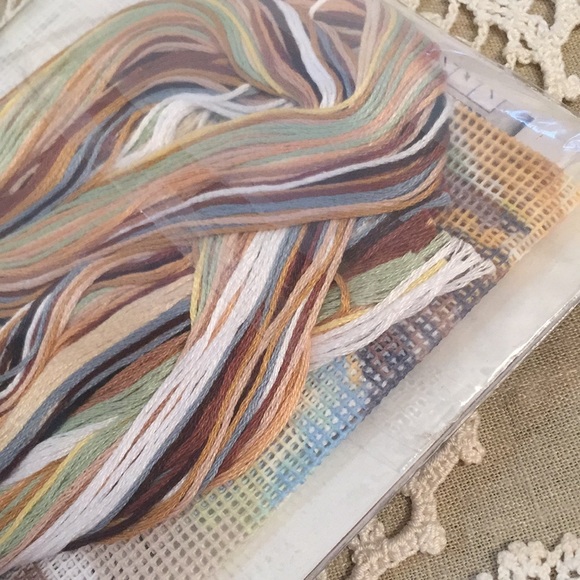 New Eagle’s Flight Needlepoint Kit Sunset - Picture 7 of 8